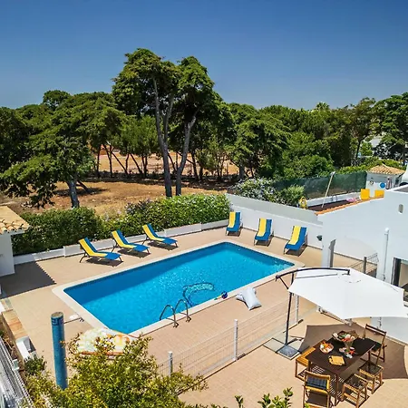 Caji- W Pool Near The By Ocvillas *